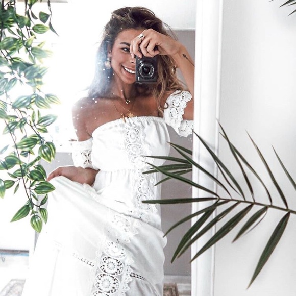 🆕Skyye White Off the Shoulder Bardot Dress - Picture 2 of 4